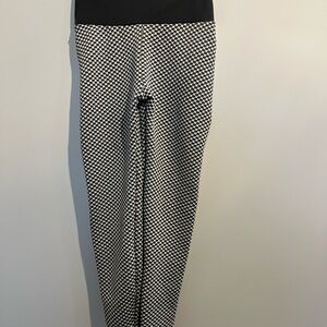 Chic Black and White Women's Skinny Pants